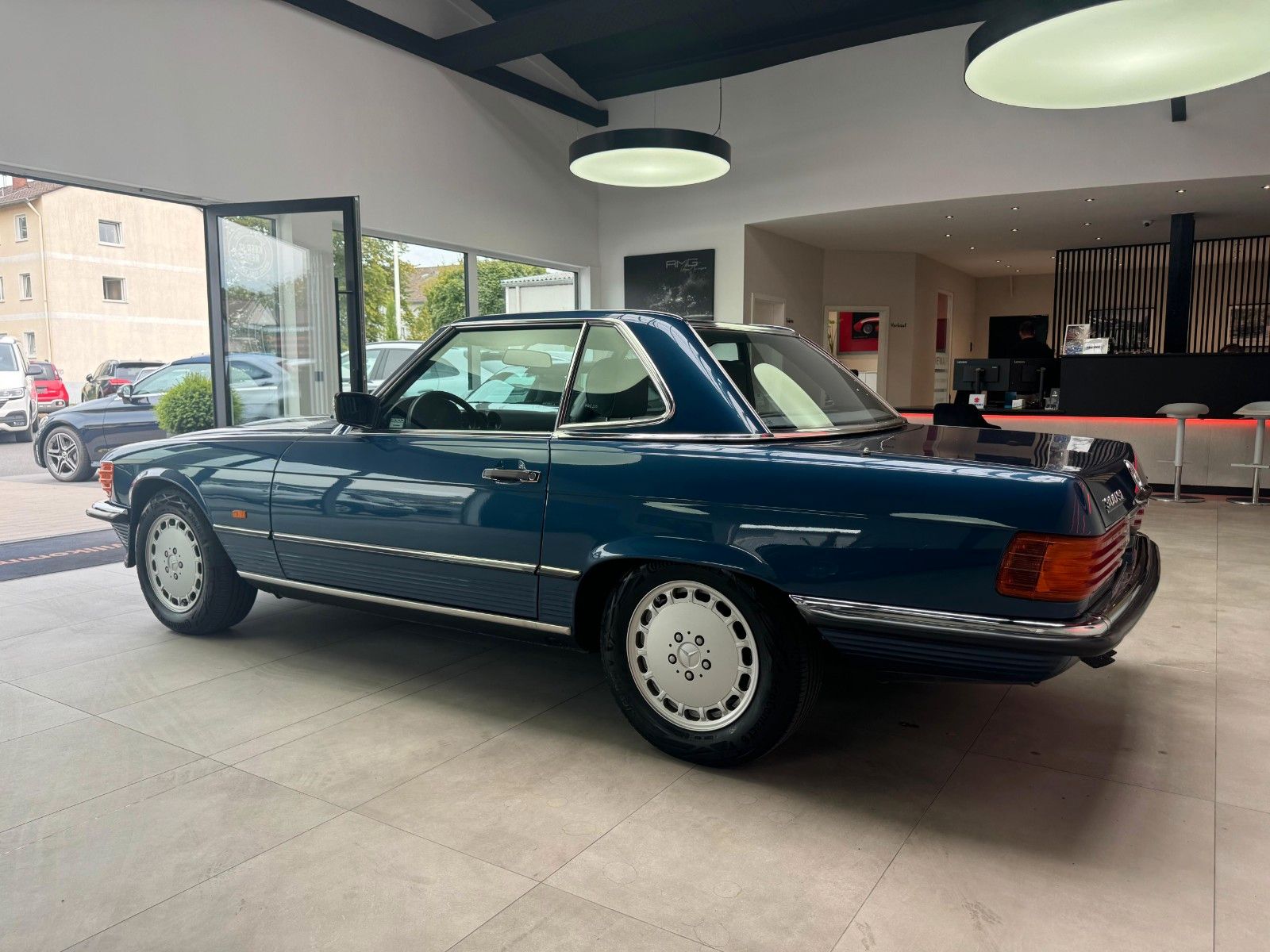 Fahrzeugabbildung Mercedes-Benz SL 300 R107 Cabriolet*H-Kennzeichen*Hardtop*