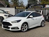 Ford Focus Lim. ST*RECARO*LEDER*R.KAMERA*NAVI*8-FACH - gebrauchte Ford Focus aus dem Jahr 2015