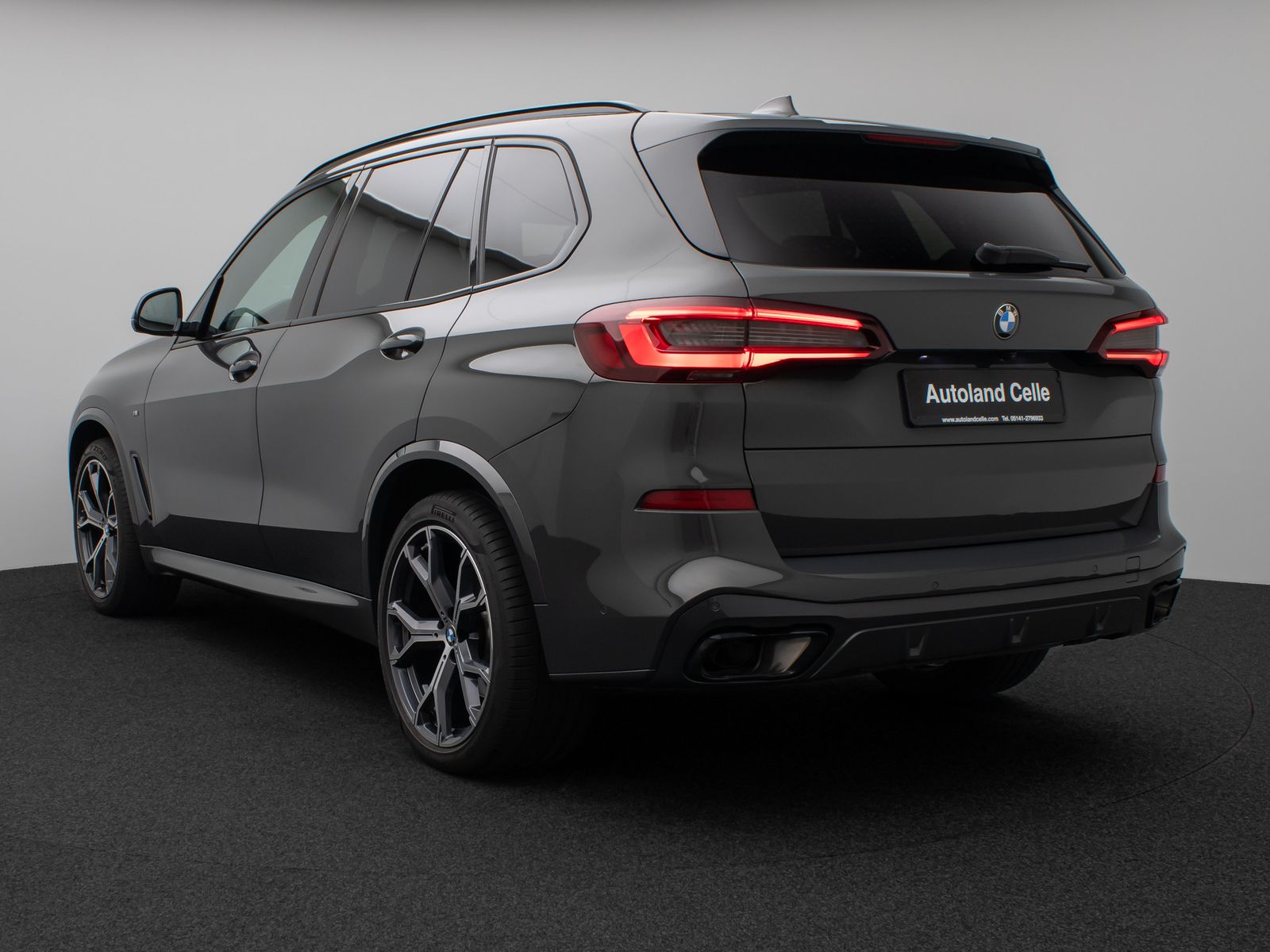 Fahrzeugabbildung BMW X5 xD30d M Sport Panorama Laser 360°HUD DAB H/K