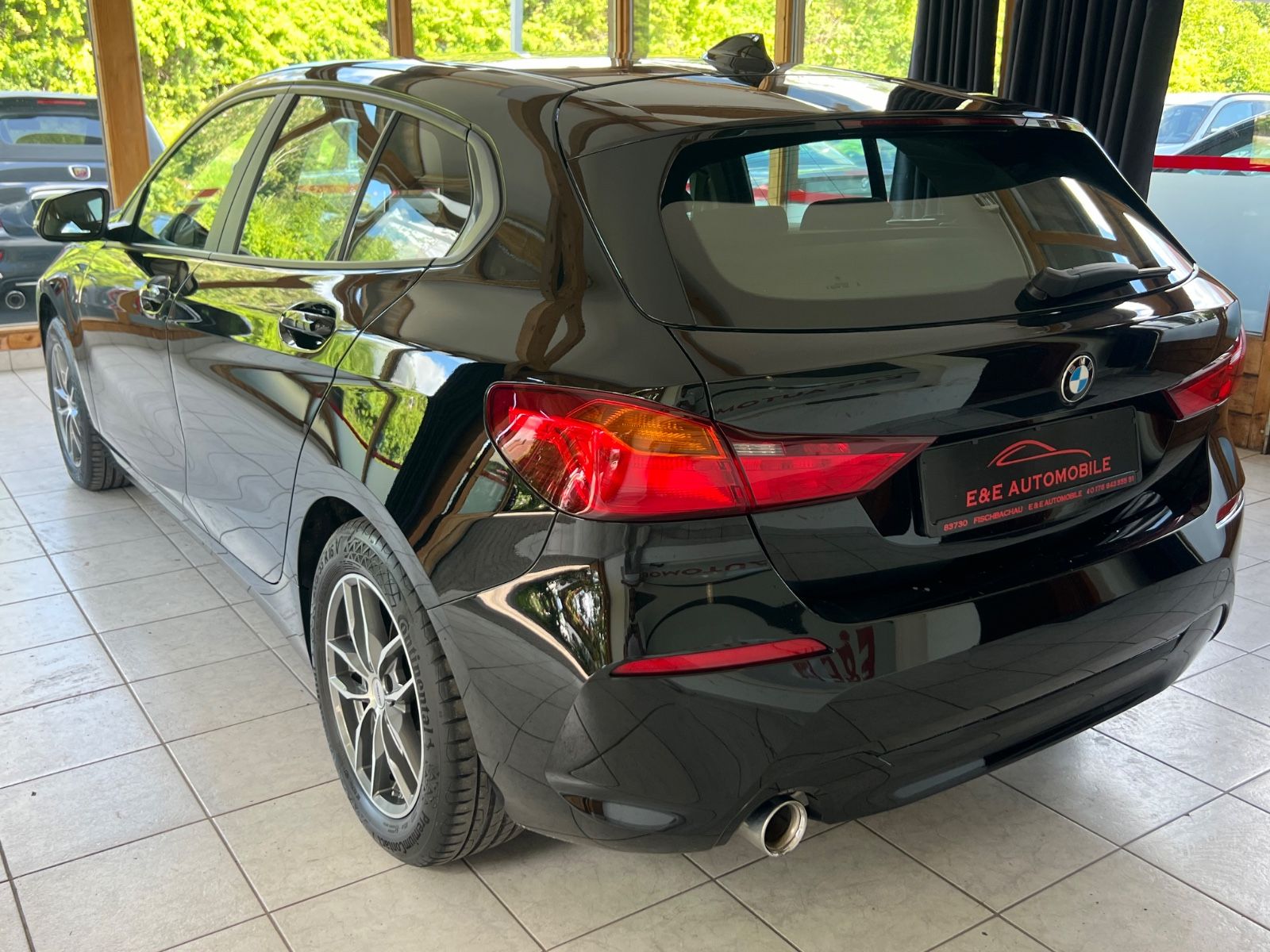 BMW 116 d Lim. |PDC|NAVI|KLIMA|DAB|8-FACH| imagem 3
