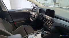 Fahrzeugabbildung Ford Focus Turnier Cool & Connect Navi LED PDC RFK