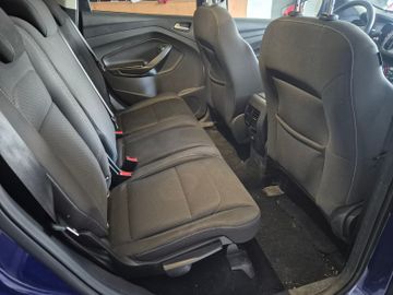 Ford Kuga - 11