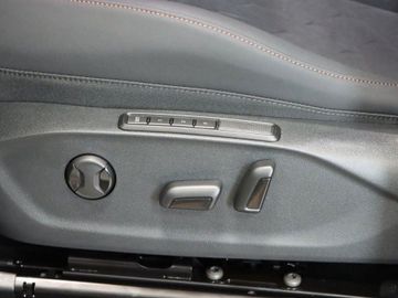 Fahrzeugverkauf 10 Cupra Terramar 1.5 eTSI 110 kW AHK HeadUp DCC Sennheis