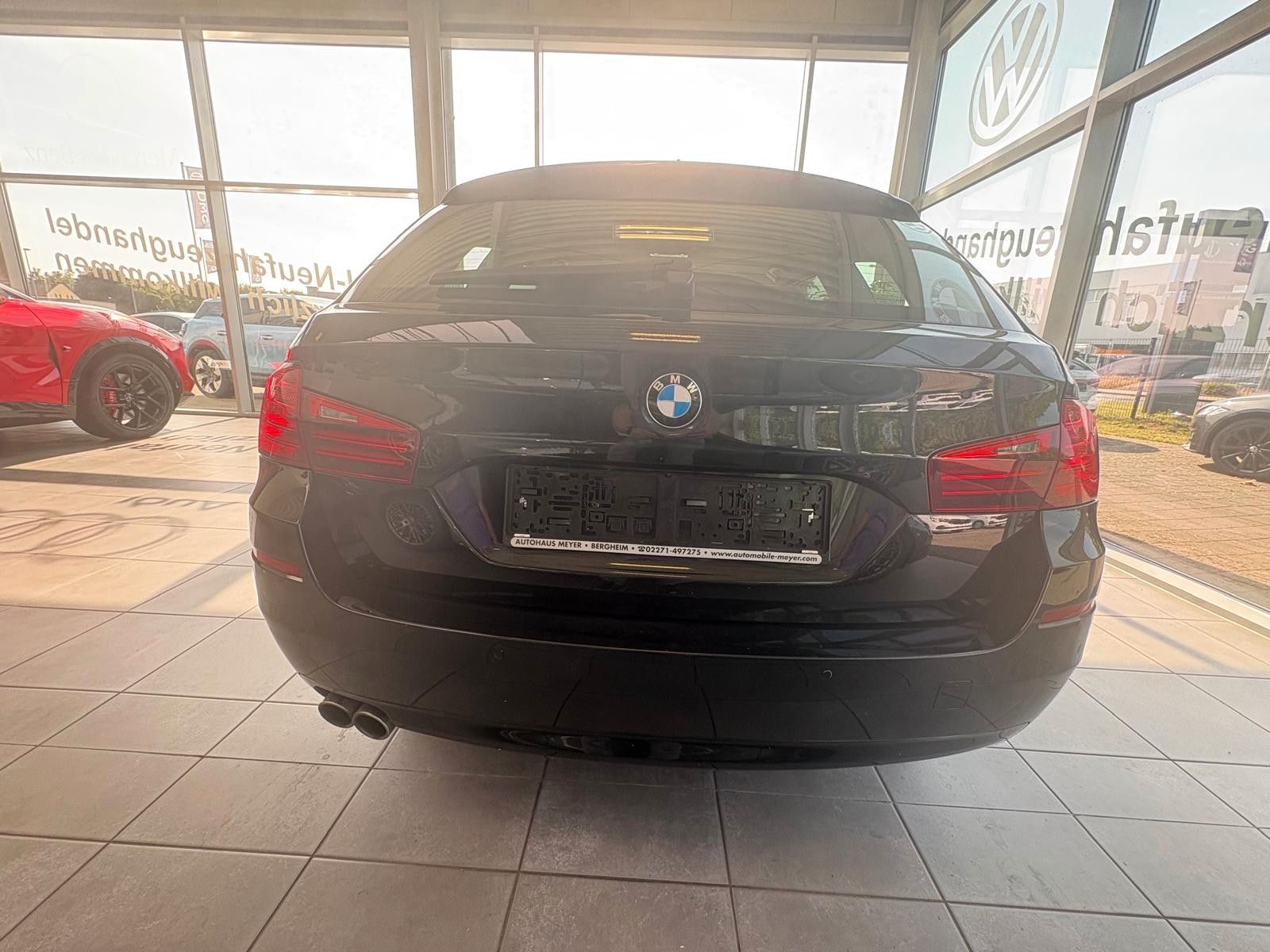 Fahrzeugabbildung BMW 518 Touring/E-Sitze/Navi/PDC/Xenon