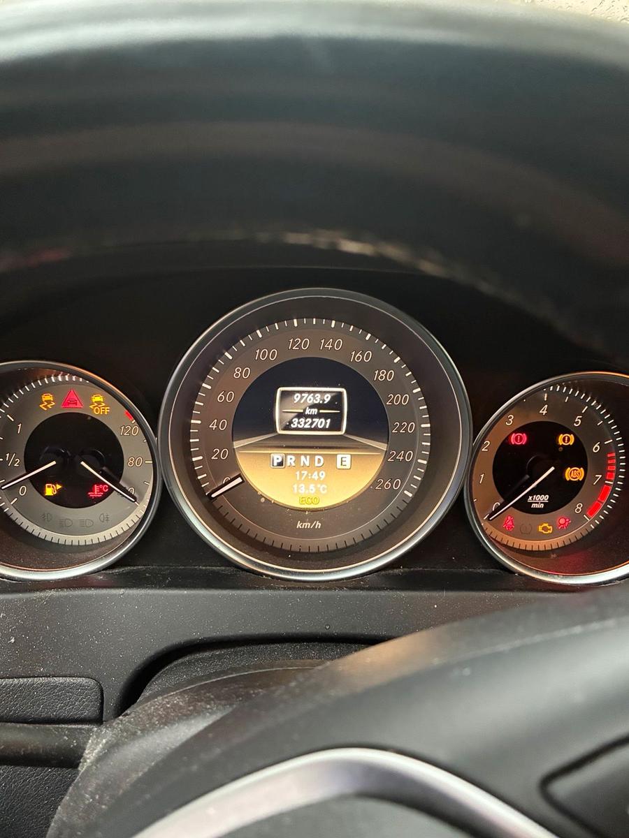 Mercedes-Benz C180 2012 — photo 7