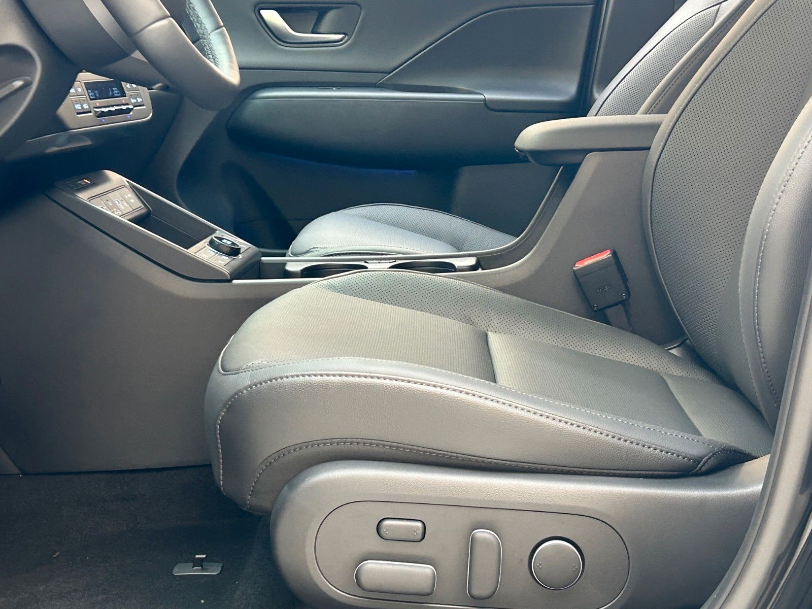 Fahrzeugabbildung Hyundai KONA EV Prime 160kW *RW518KM*SX2*LED*ACC*HeUp*