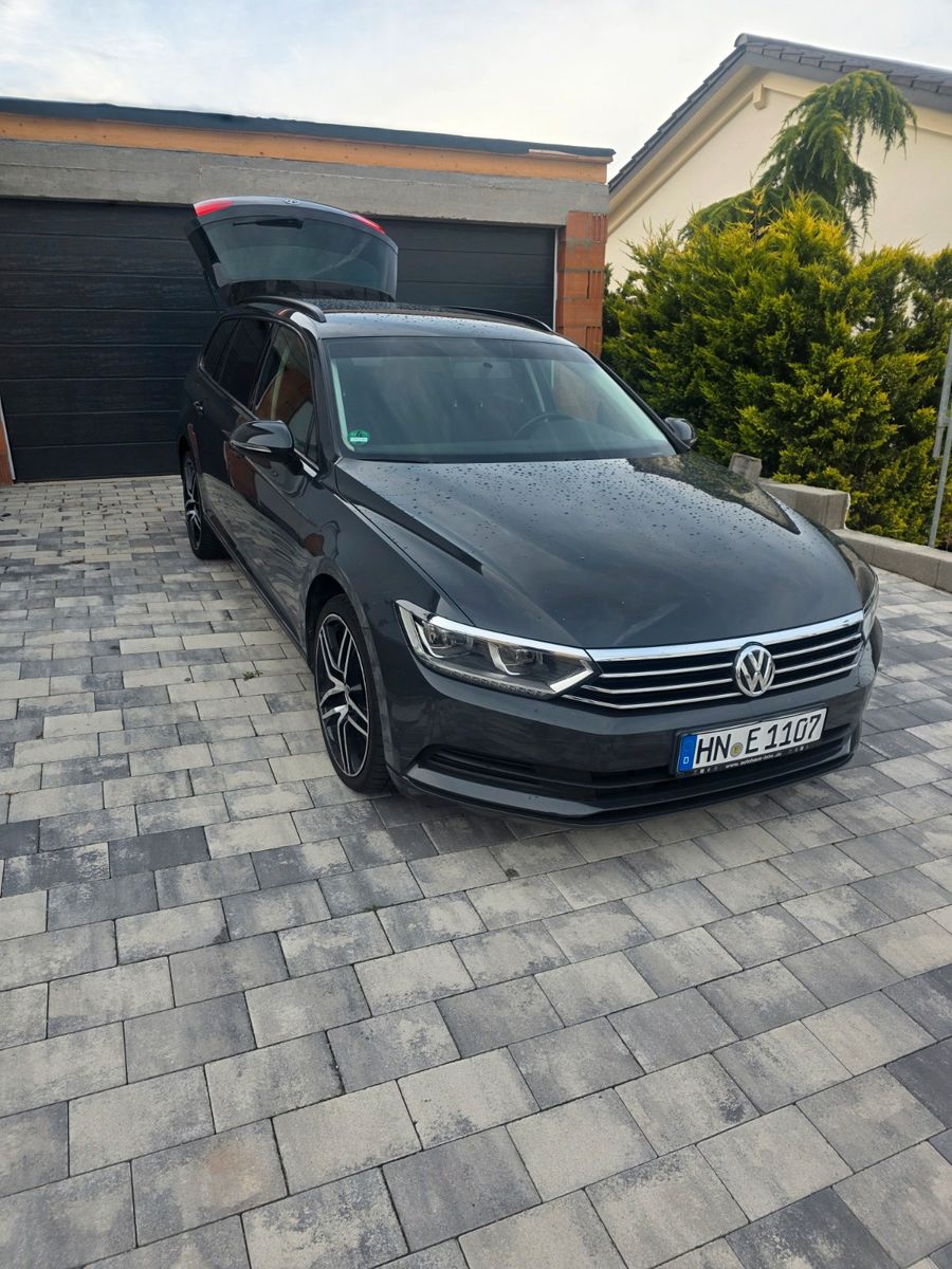 VW Passat Variant