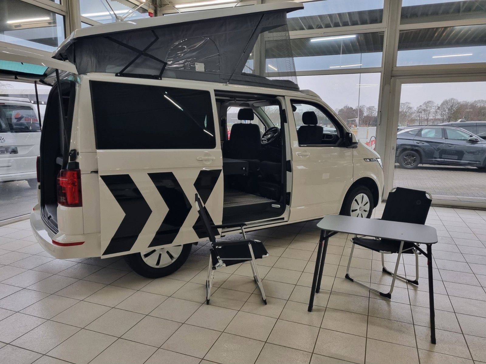 Fahrzeugabbildung Volkswagen T6.1 Campervan Vanexxt 4 Motion DSG