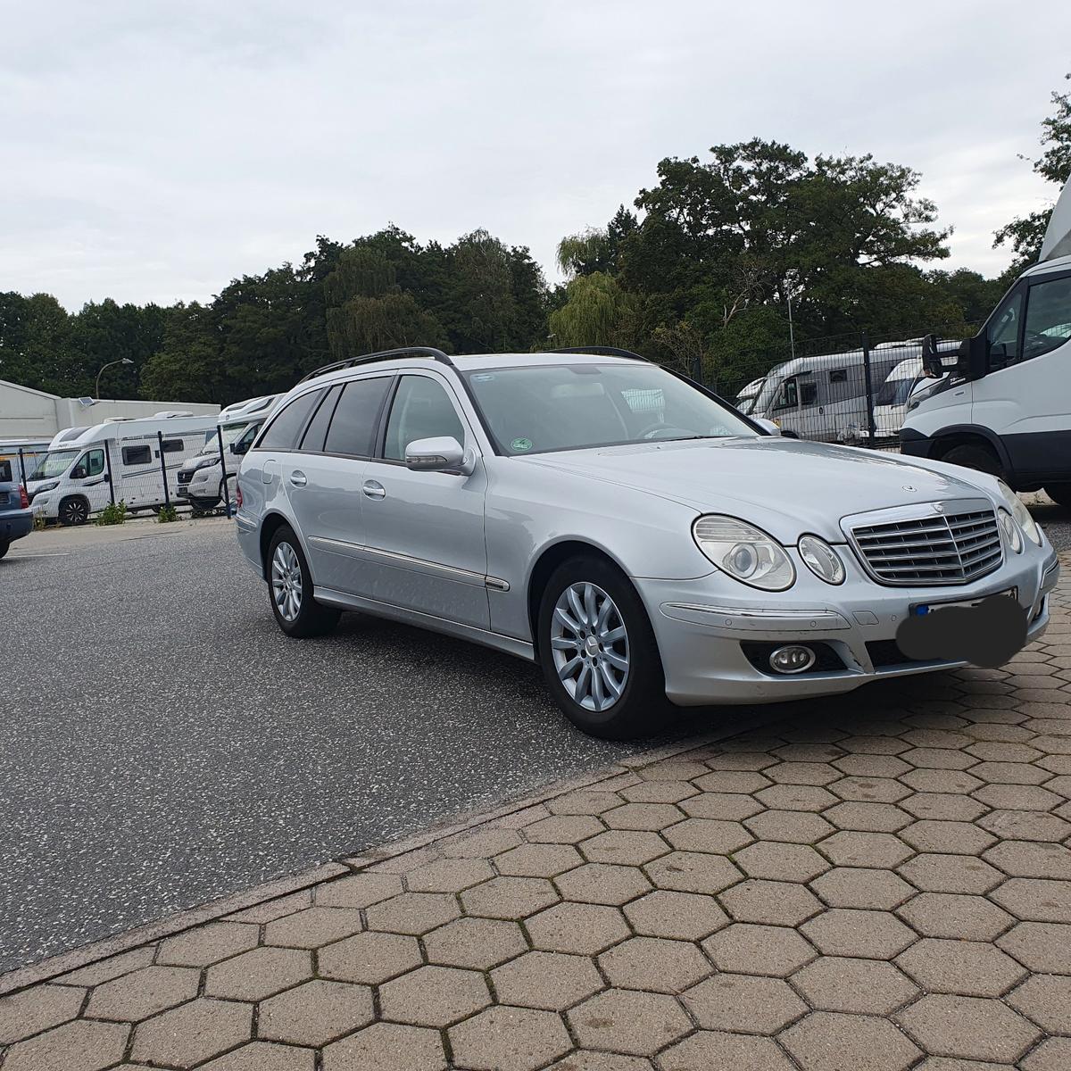 Mercedes-Benz CE 220