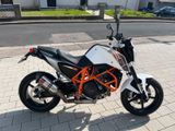 KTM Duke 690 (Akrapovic) - Angebote entsprechen deinen Suchkriterien