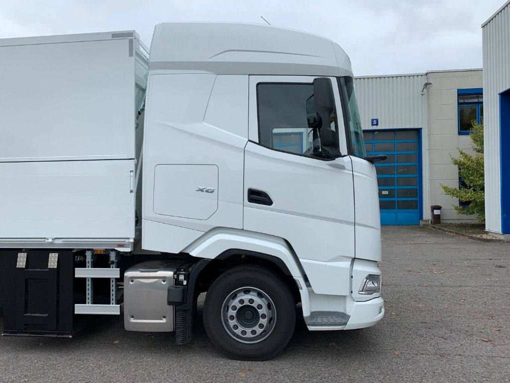 Fahrzeugabbildung DAF FAN XG 480 Swing-Board mit LBW