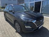 Hyundai Tucson Trend 1.6 Autogas LED Navi Klimaau Shzg A - mit LPG-Antrieb: Auto