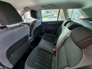 Fahrzeugabbildung SKODA Fabia Combi 1.0 TSI 81kW STYLE