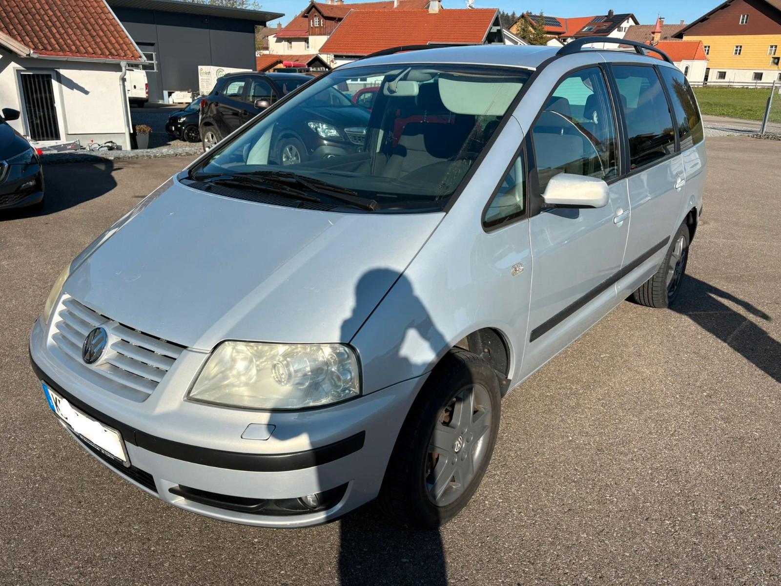 Volkswagen Sharan 1.9TDI 4motion 95`km Navi Zahnriemen neu