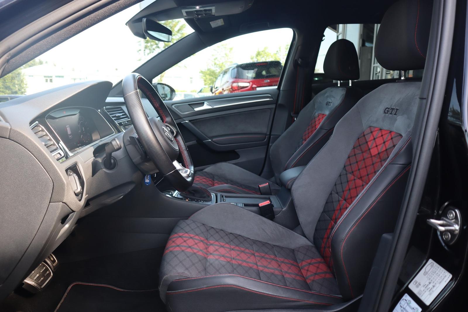 Volkswagen Golf VII 2.0 TSI GTI TCR LED Navi ACC Kamera USB