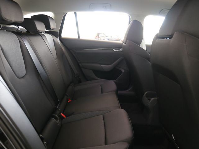 Skoda Octavia 1.5 TSI LED KLIMAAUTOM APP SITZH PDC