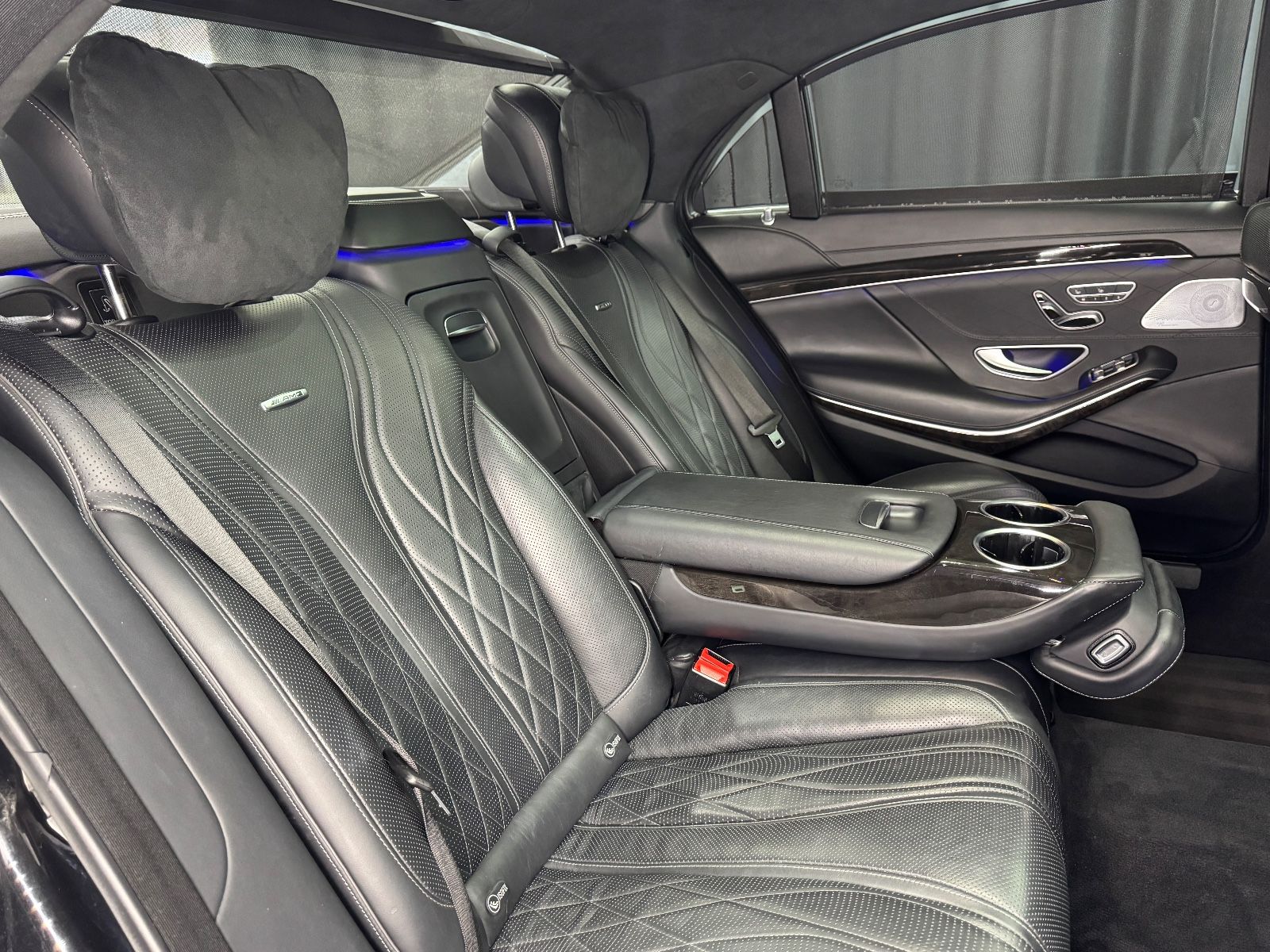 Fahrzeugabbildung Mercedes-Benz S 63 AMG 4Matic L|AMG DRIVERS|LANG|TV|VOLL