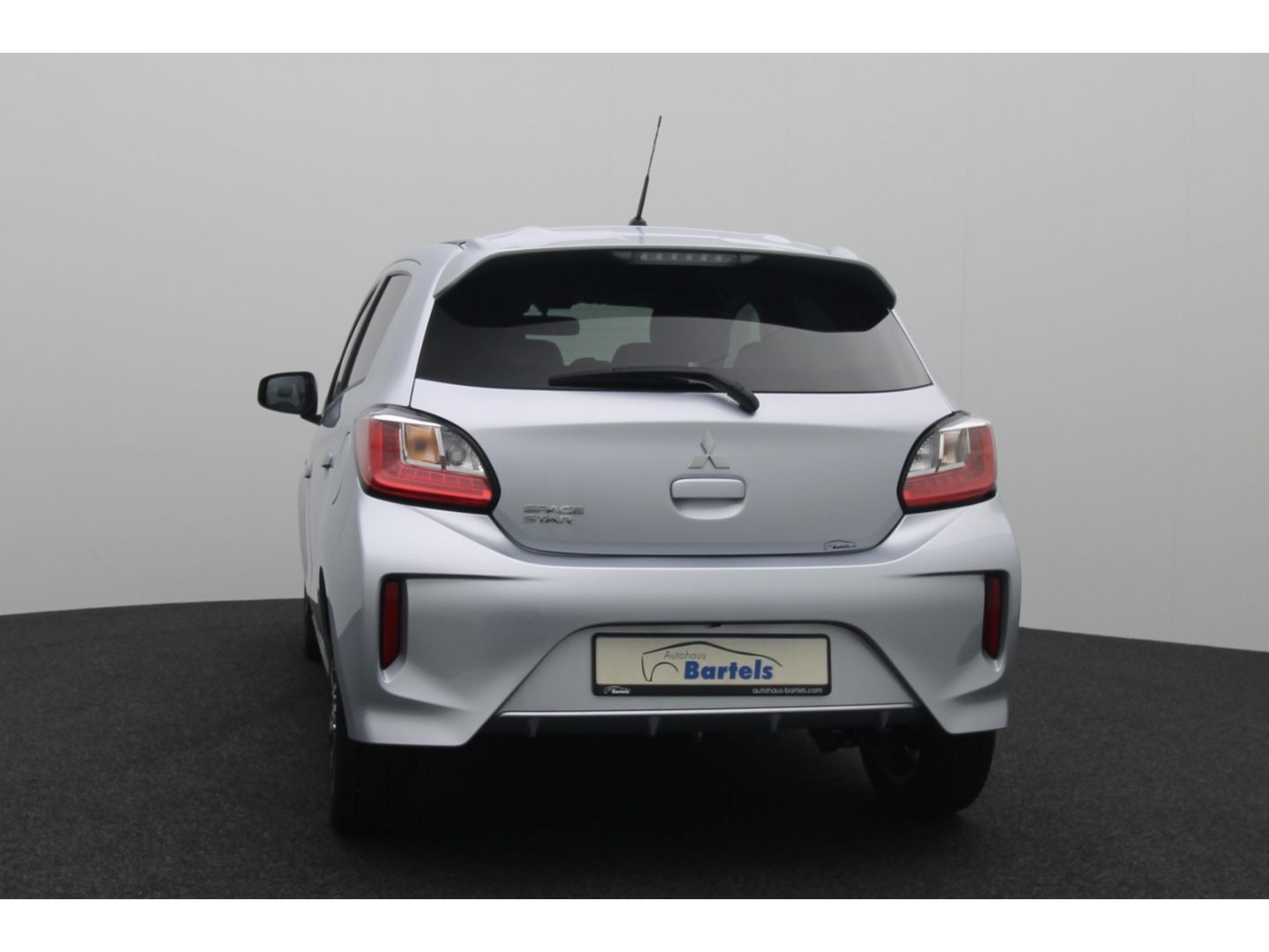 Fahrzeugabbildung Mitsubishi Space Star 1.2 Select+ Kamera  AppleCP Garantie