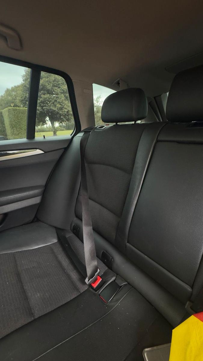 BMW 520 2012 — photo 11