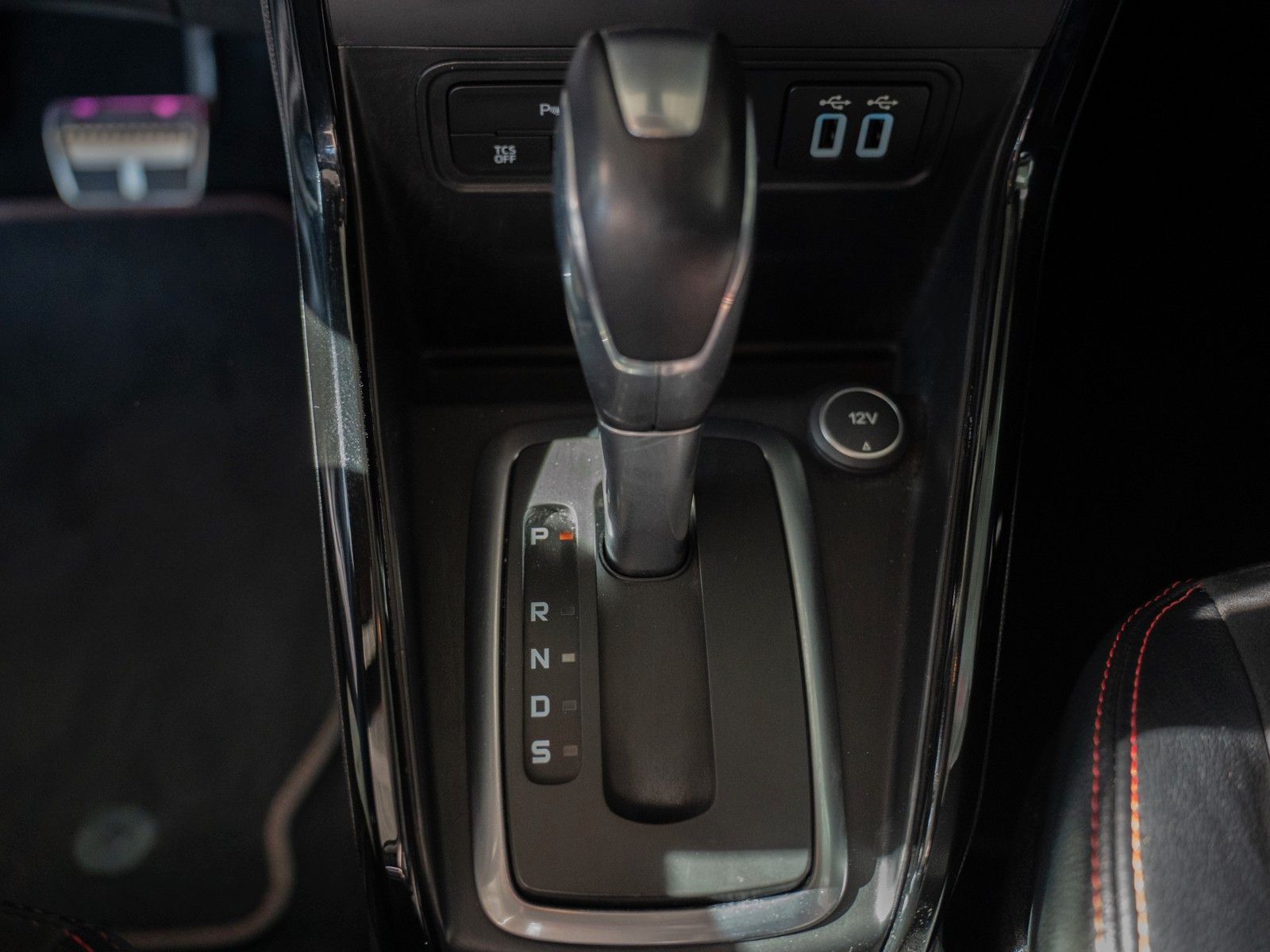 Fahrzeugabbildung Ford EcoSport ST-Line Automatik, Winter-Paket