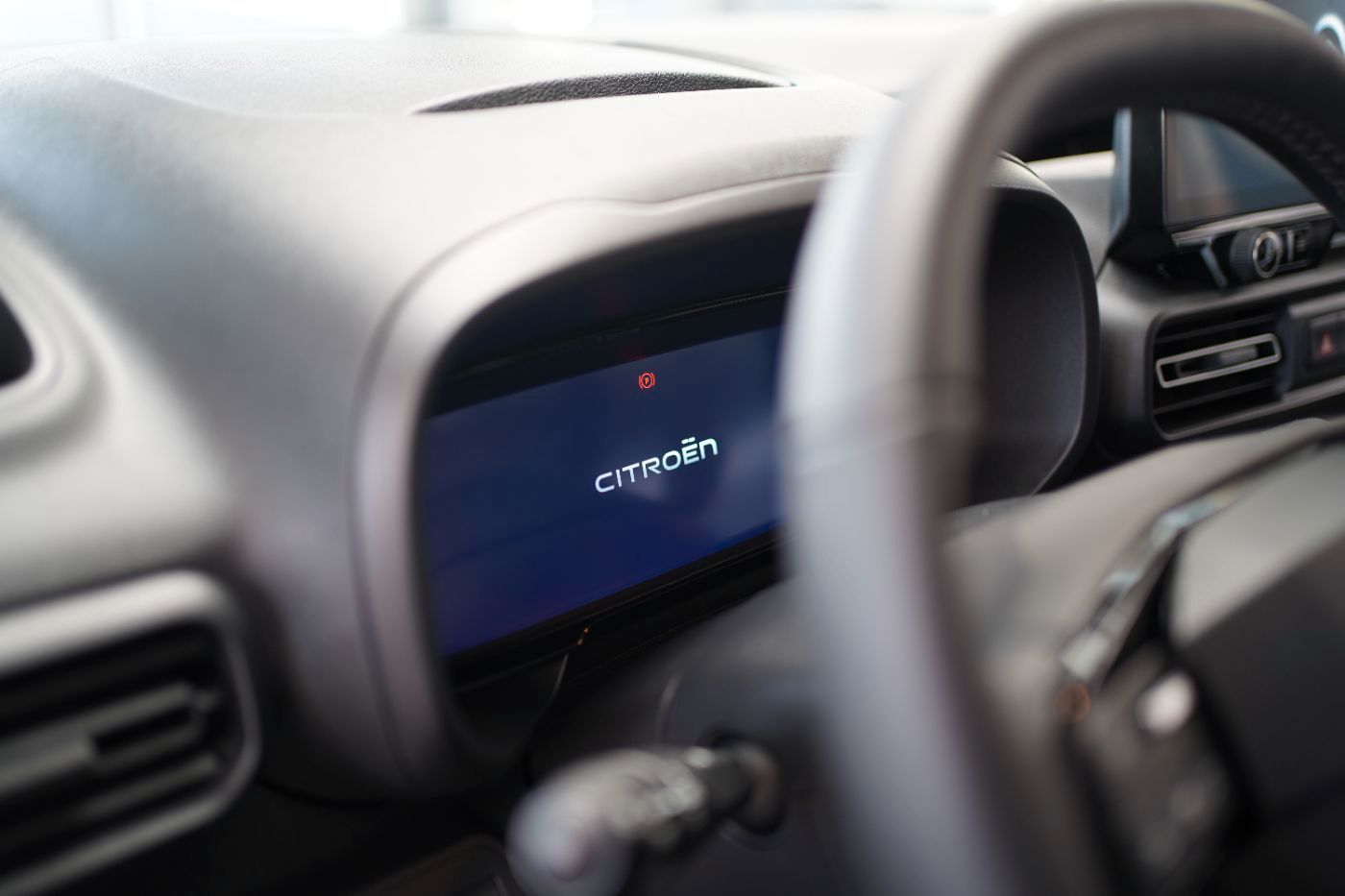 Fahrzeugabbildung Citroën Berlingo XL BlueHDi 130 Max Winter Paket Navi DA