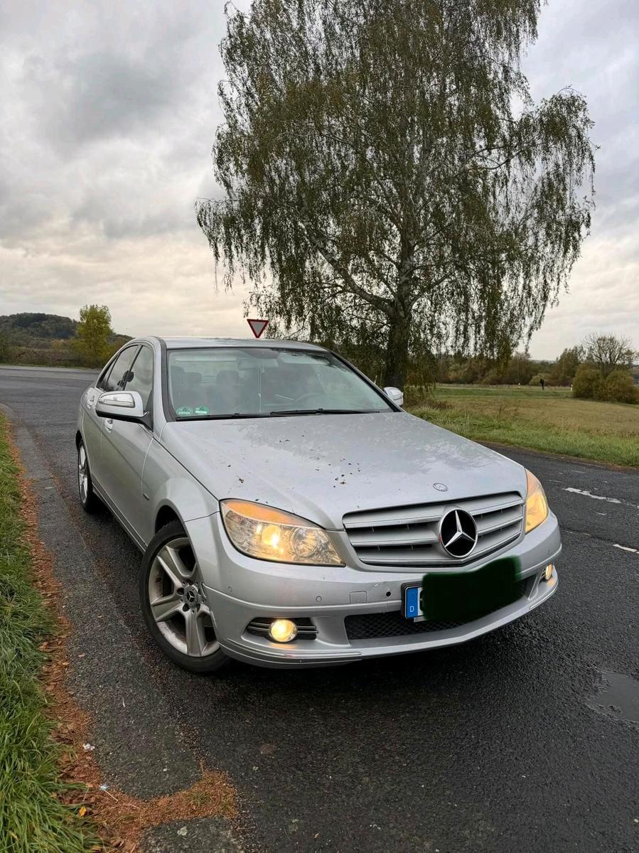 Mercedes-Benz C 220