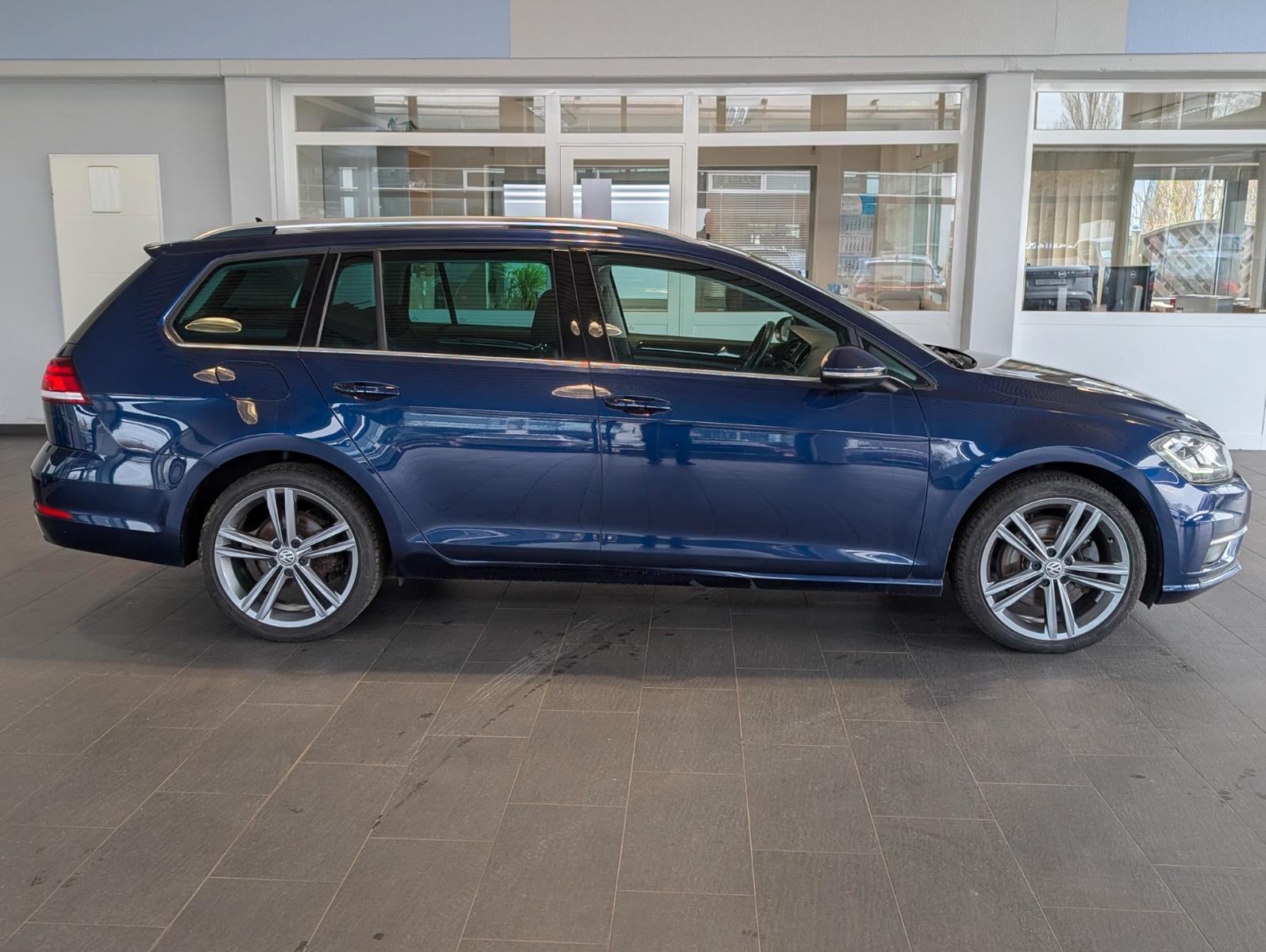 Volkswagen Golf 2.0TDi DSG Highline*Panorama*LED*Standheizg