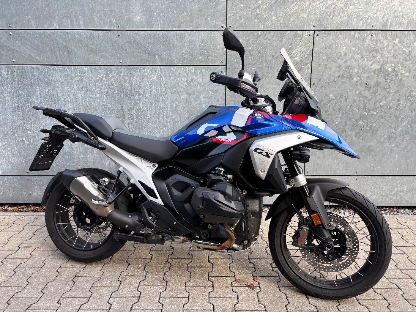 Fahrzeugabbildung BMW R 1300 GS Trophy 4 Pakete Fahrzeughöhenregelung