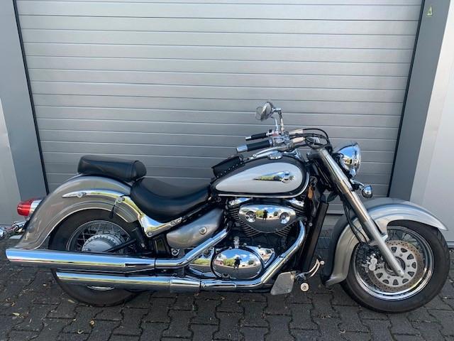 Suzuki VL800-Intruder