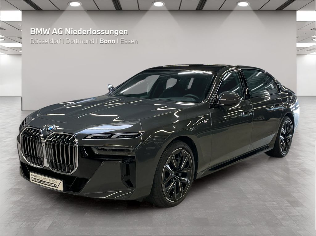 Image of BMW 740