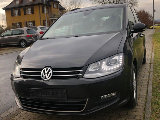 Volkswagen Sharan 2,0TDI DSG  BMT 7-Sitzer+Panorama+NAVI