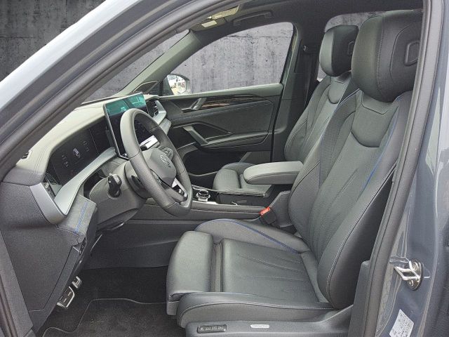 Tayron R-Line 1.5 l eHybrid OPF 130 kW (177 PS)