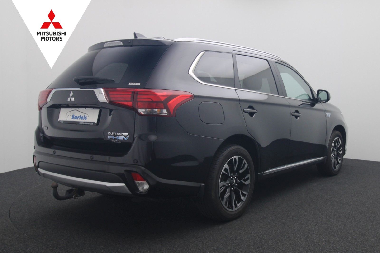 Fahrzeugabbildung Mitsubishi Outlander PHEV TOP 2.0 Fahrassistenz-Paket 4WD