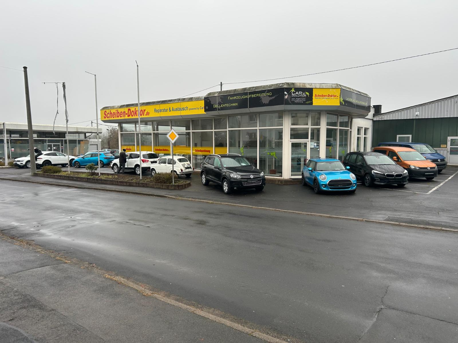 showroom-image-main