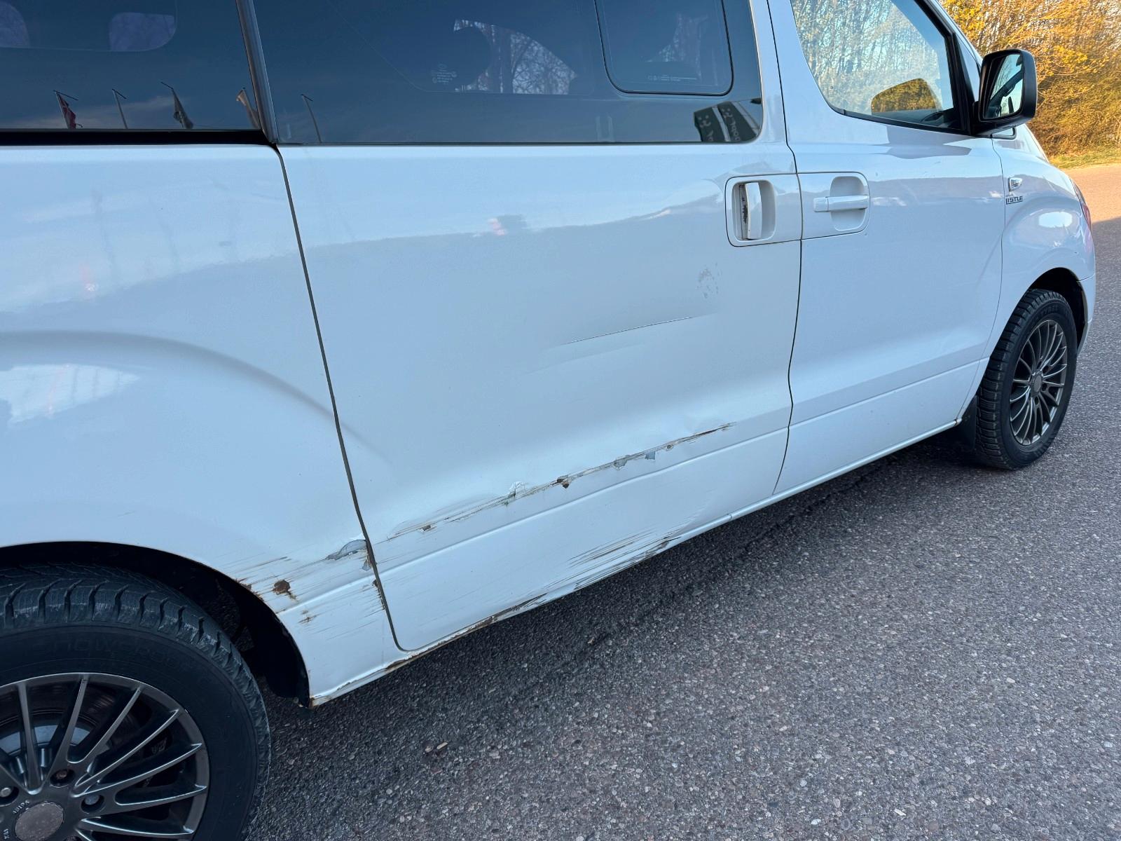 Hyundai H-1 Travel Premium Automatik,Leder,8 Sitze,Klima