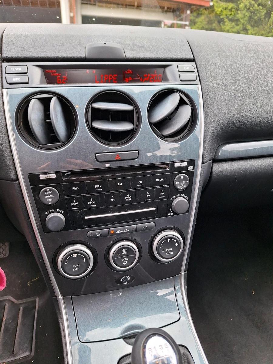 Mazda 2 2006 — photo 6