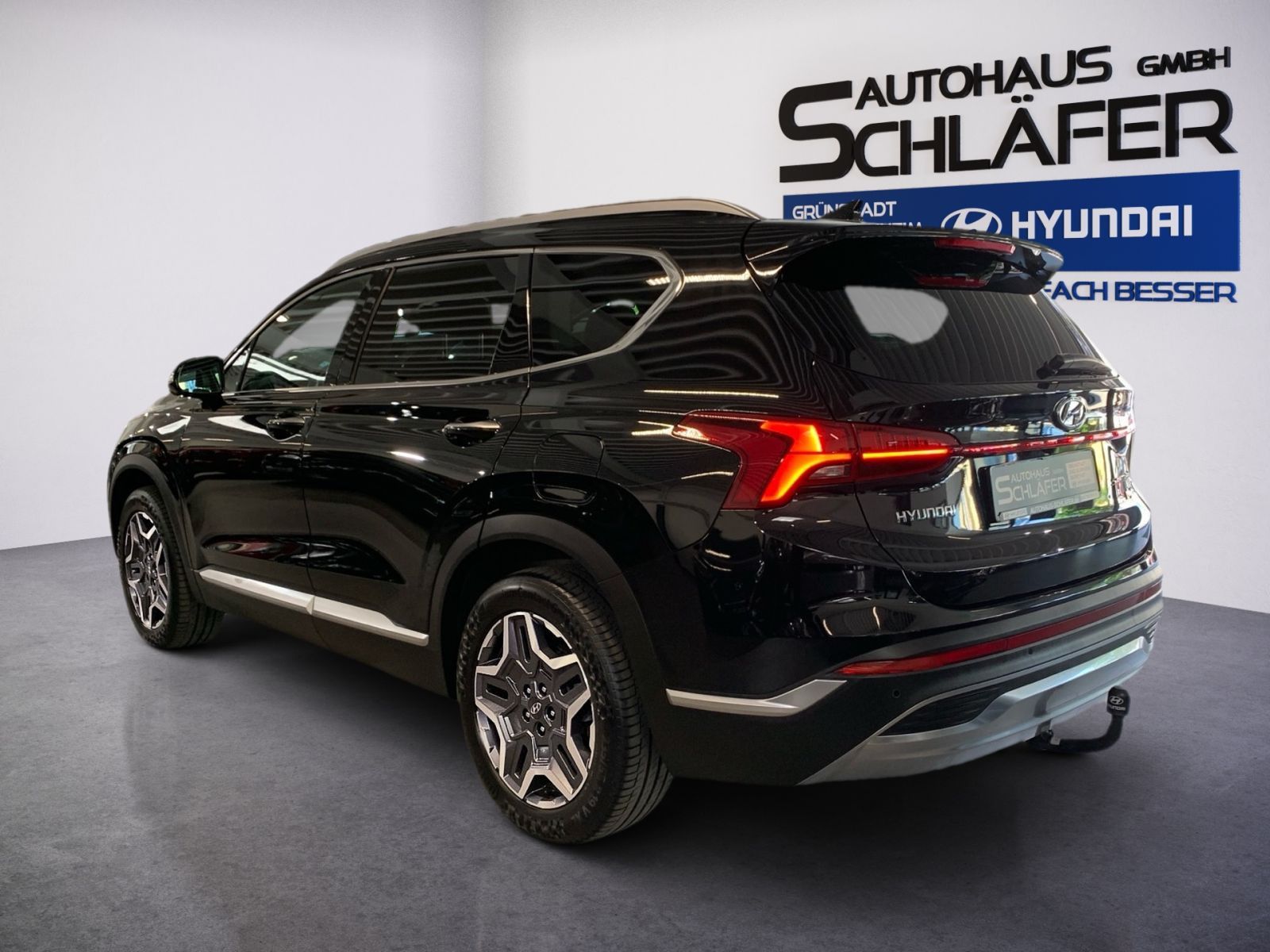 Fahrzeugabbildung Hyundai SANTA FE 1.6 T-GDI Prime Plug-In Hybrid 4WD AHK