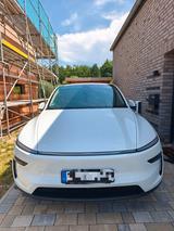 Tesla Model Y Juniper Long Range RWD Premium - Tesla Gebrauchtwagen von 2025