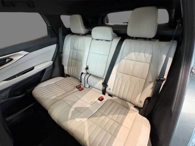 Fahrzeugabbildung Renault Espace 6 Iconic Full Hybrid E-Tech 200 5-Sitzer
