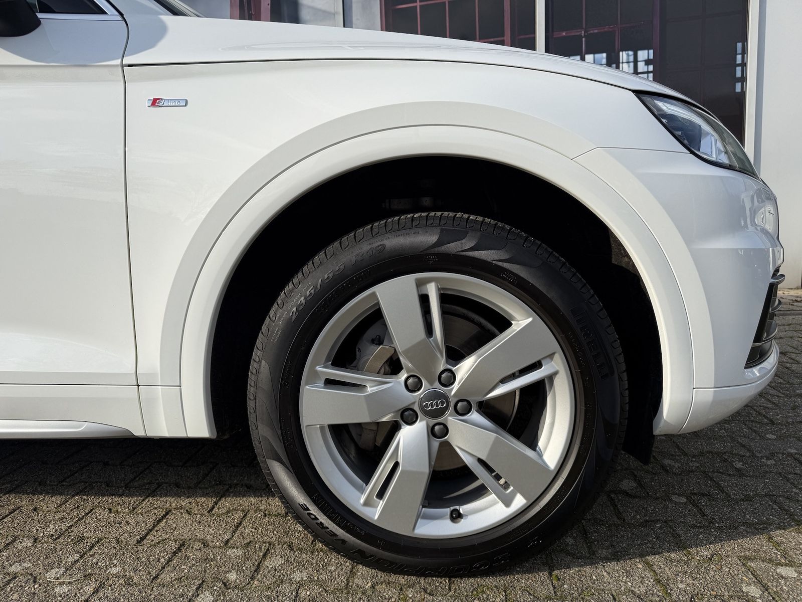 Fahrzeugabbildung Audi Q5 40 TDI qu. Sport S-LINE|NAVI|R-KAMERA|PANO