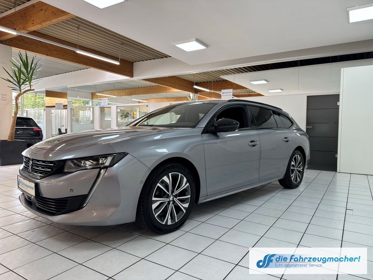 Fahrzeugabbildung Peugeot 508 SW Allure Pack 1.5 BlueHDi 130 EU6d Navi ACC