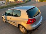 Volkswagen Golf 1.6 Comfortline Comfortline - Volkswagen Golf aus 2004: 1.6