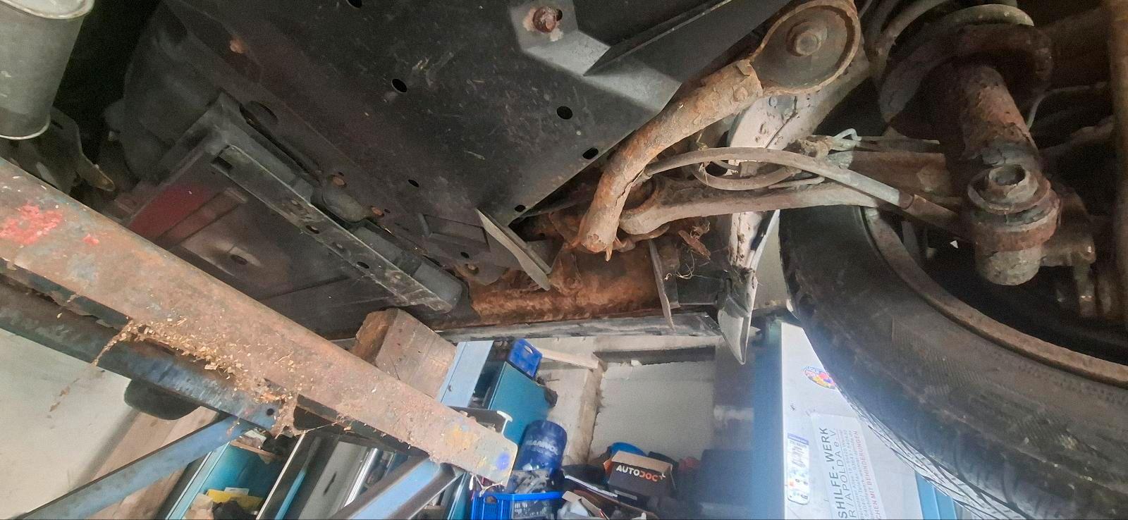 Subaru Legacy 2005 — photo 14