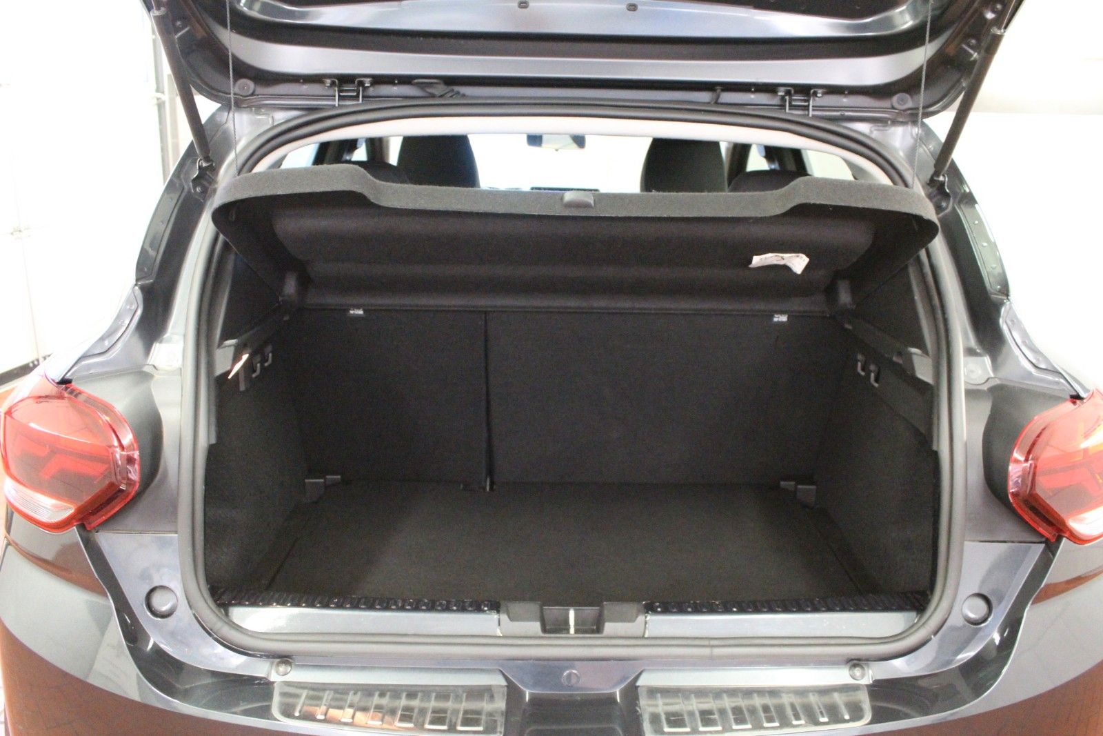Fahrzeugabbildung Dacia Sandero TCe 90 Stepway Comfort *PDC / Kamera