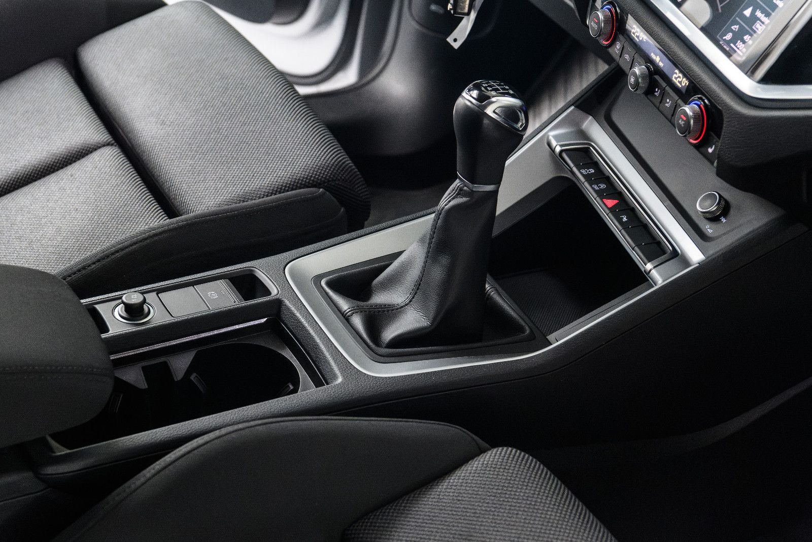 Fahrzeugabbildung Audi Q3 35 TFSI advanced