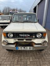 Toyota Land Cruiser **J70-DIESEL** - Toyota: Cruiser 70
