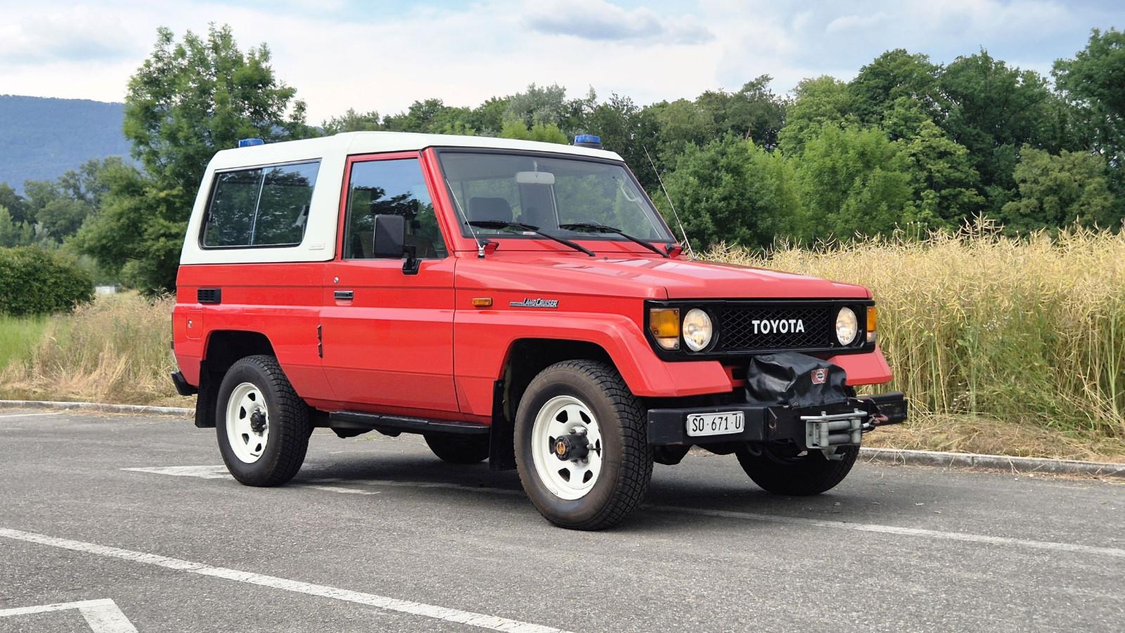 Toyota Land Cruiser FRP Top
