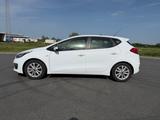 Kia Ceed / Frischer TÜV / Winterreifen inklusive - Kia cee'd / Ceed Gebrauchtwagen in Bremen