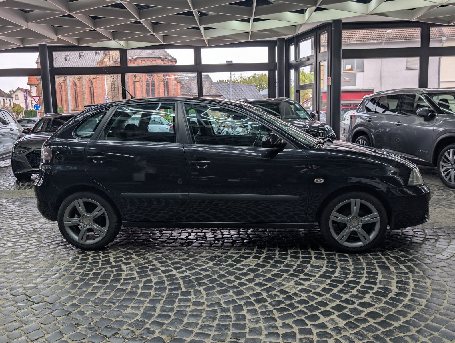 Fahrzeugabbildung SEAT Ibiza 1.6 Sport Edition TÜV*KLIMA*16" ALU
