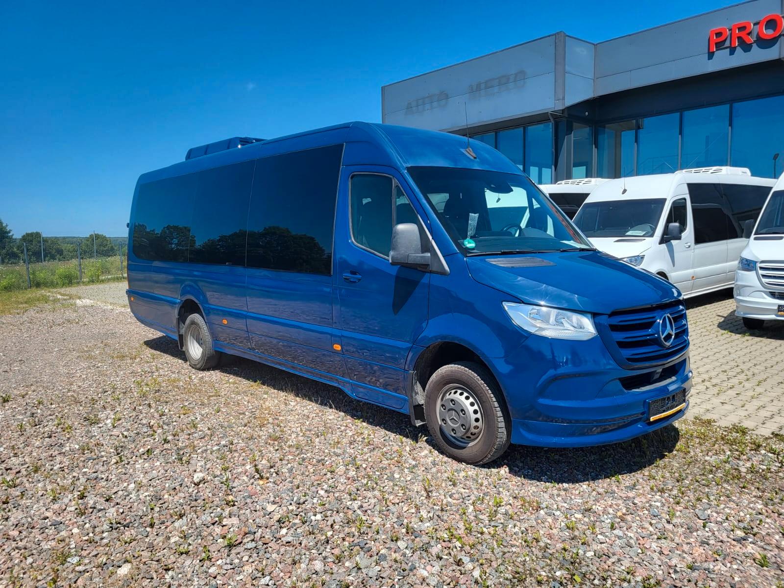 Mercedes-Benz Sprinter 516 CDI - 24 places + 4 standing